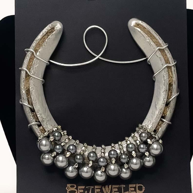 Bejeweled Horseshoe from Churchill Downs - Image 7